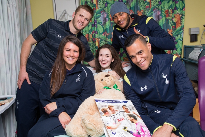 Spurs stars with Charlotte Cummings