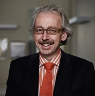 Dr Huw Beynon